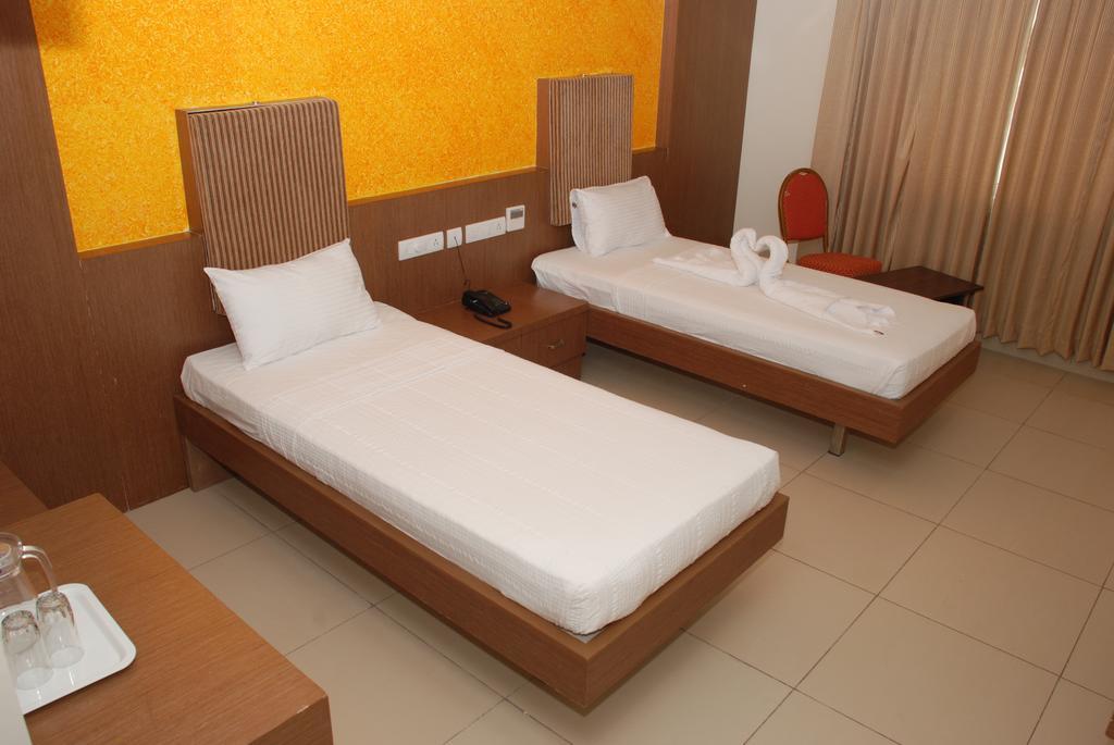 Hotel Pla Amrith Inn Tiruchirappalli 외부 사진